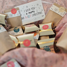 Afbeelding in Gallery-weergave laden, Kerstadventkalender – Elke dag een magisch moment! 🎄✨
